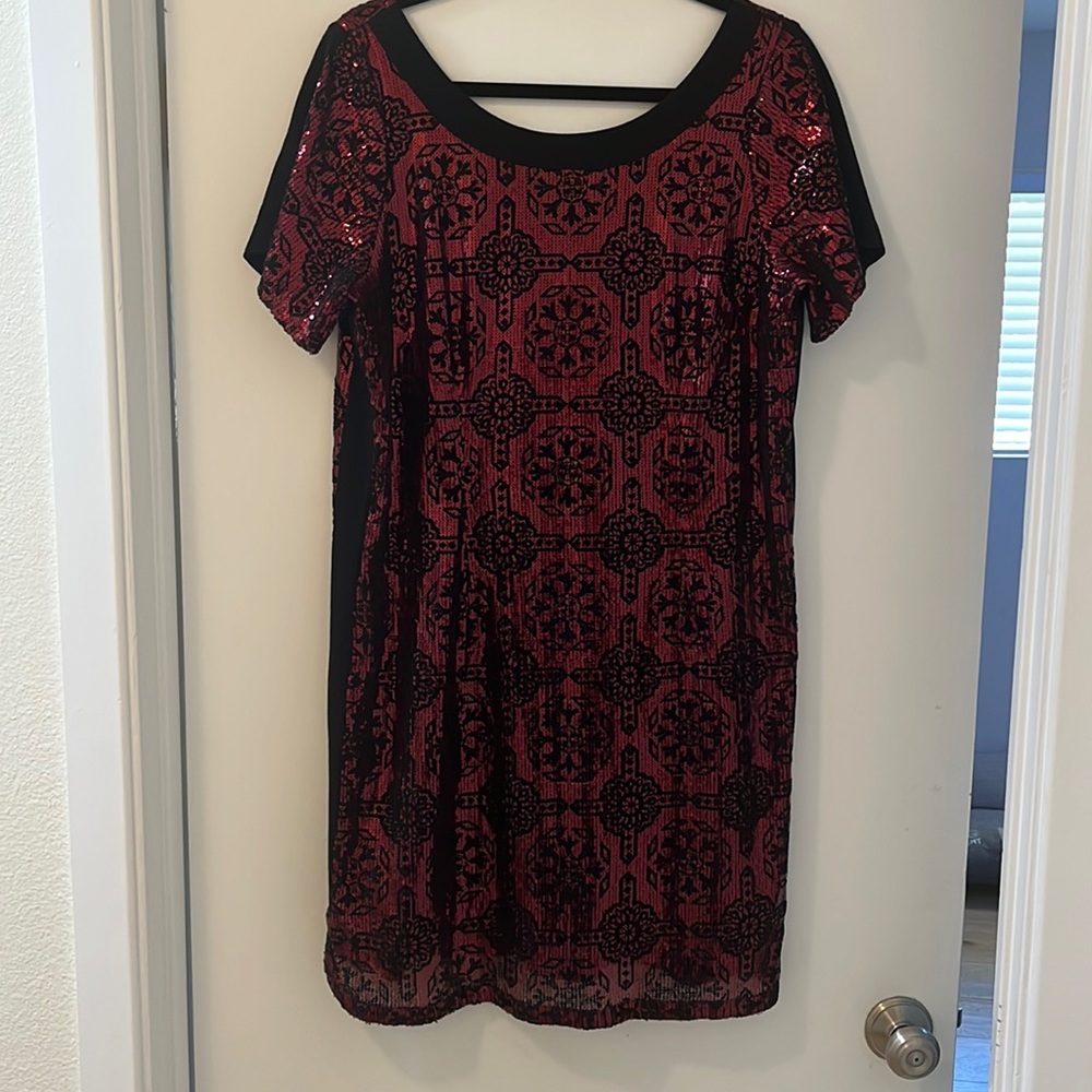 Super cute black red sparkly dress